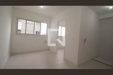 Sala de apartamento para alugar com 2 quartos, 33m² em Vila Pierina, São Paulo