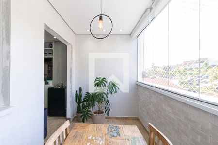 Apartamento à venda com 65m², 2 quartos e 1 vaga Apartamento à venda com 65m², 2 quartos e 1 vagaSacada