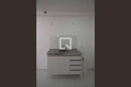 Cozinha de apartamento para alugar com 1 quarto, 28m² em Vila Tolstoi, São Paulo