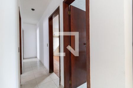 Corredor de casa à venda com 3 quartos, 189m² em Vila Santo Estéfano, São Paulo