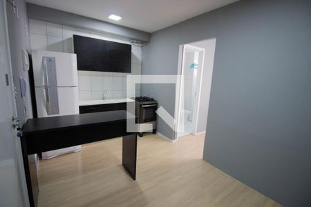 Sala-cozinha de kitnet/studio para alugar com 1 quarto, 30m² em Vila Campanela, São Paulo