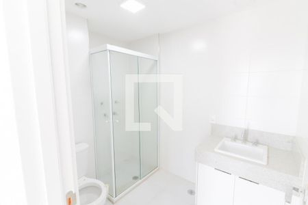 Banheiro de apartamento para alugar com 1 quarto, 33m² em Butantã, São Paulo