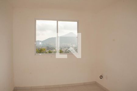 Sala de apartamento para alugar com 2 quartos, 42m² em Cerâmica, Nova Iguaçu