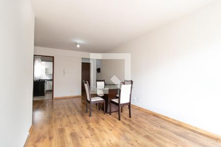 Sala de apartamento para alugar com 3 quartos, 85m² em Água Verde, Curitiba