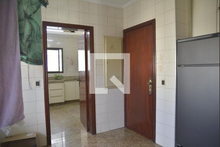 Cozinha de apartamento à venda com 4 quartos, 300m² em Vila Alexandria, São Paulo