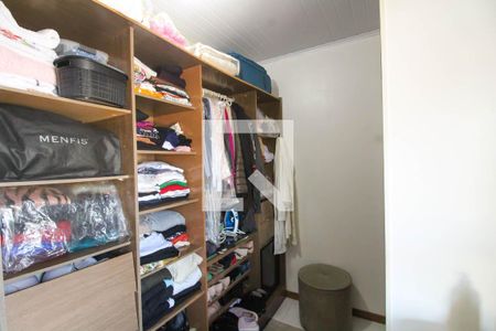 Closet de casa à venda com 4 quartos, 147m² em São José, Canoas