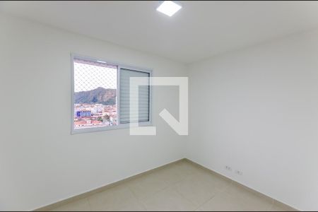 Quarto 1 de apartamento para alugar com 2 quartos, 60m² em Vila Cascatinha, São Vicente