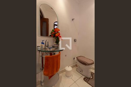 Lavabo de casa para alugar com 3 quartos, 210m² em Vila Mesquita, São Paulo