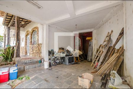 Casa à venda com 180m², 4 quartos e 2 vagas Casa à venda com 180m², 4 quartos e 2 vagasÁrea de Serviço