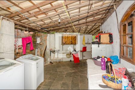 Casa à venda com 180m², 4 quartos e 2 vagas