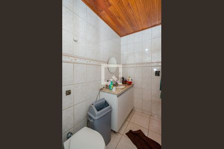 Casa à venda com 180m², 4 quartos e 2 vagas Casa à venda com 180m², 4 quartos e 2 vagasBanheiro da Suíte