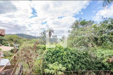 Casa à venda com 180m², 4 quartos e 2 vagas Casa à venda com 180m², 4 quartos e 2 vagasVaranda da Sala 4