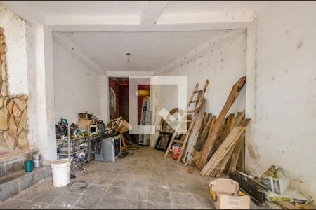 Casa à venda com 180m², 4 quartos e 2 vagas Casa à venda com 180m², 4 quartos e 2 vagasÁrea de Serviço