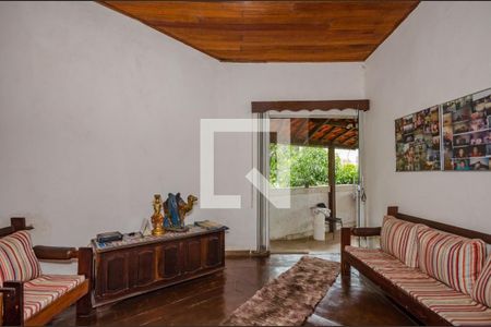 Casa à venda com 180m², 4 quartos e 2 vagas Casa à venda com 180m², 4 quartos e 2 vagasSala 4 piso 2