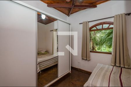 Casa à venda com 180m², 4 quartos e 2 vagas Casa à venda com 180m², 4 quartos e 2 vagasQuarto 3