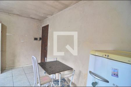 Cozinha  de kitnet/studio para alugar com 1 quarto, 30m² em São Luís, Canoas