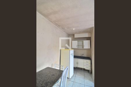Cozinha  de kitnet/studio para alugar com 1 quarto, 30m² em São Luís, Canoas