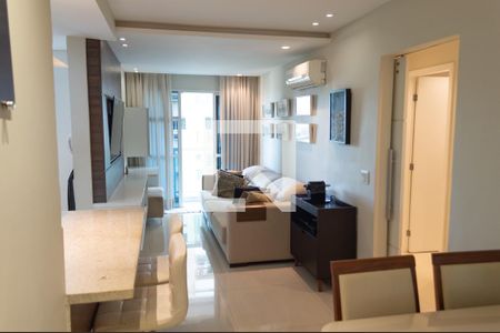 Sala de apartamento para alugar com 2 quartos, 65m² em Barra da Tijuca, Rio de Janeiro