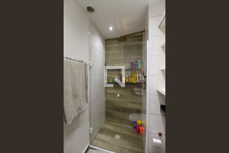 Banheiro de apartamento para alugar com 1 quarto, 32m² em Vila Graciosa, São Paulo