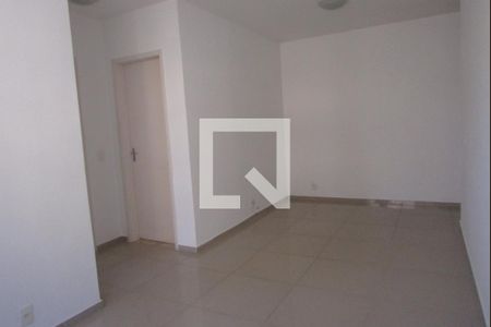 Sala de apartamento para alugar com 2 quartos, 52m² em Inhoaíba, Rio de Janeiro