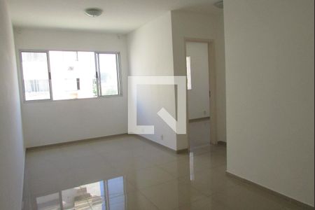 Sala de apartamento para alugar com 2 quartos, 52m² em Inhoaíba, Rio de Janeiro