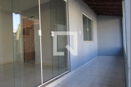 Varanda de casa para alugar com 2 quartos, 40m² em Campo Grande, Rio de Janeiro