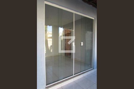 Detalhe - Porta de Vidro de casa para alugar com 2 quartos, 40m² em Campo Grande, Rio de Janeiro