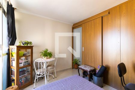 Quarto de apartamento à venda com 1 quarto, 51m² em Bosque, Campinas