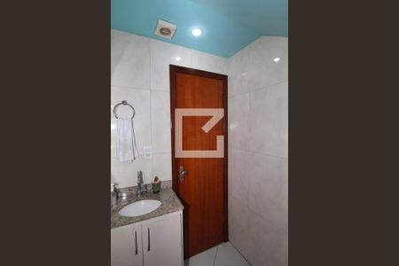 Lavabo de casa à venda com 3 quartos, 277m² em Olaria, Rio de Janeiro