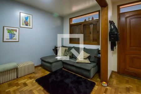 Sala de TV de casa de condomínio à venda com 3 quartos, 150m² em Vila Nova, Porto Alegre