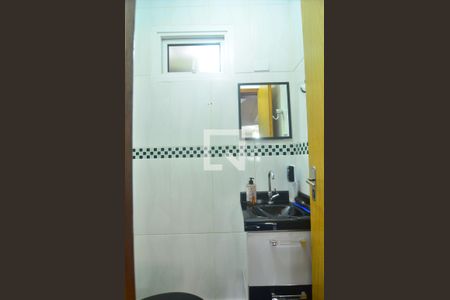 Lavabo de casa de condomínio à venda com 3 quartos, 75m² em Bairro Fátima, Canoas