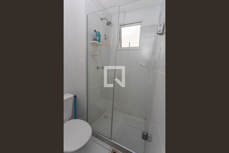 Banheiro de apartamento à venda com 2 quartos, 41m² em Campanário, Diadema