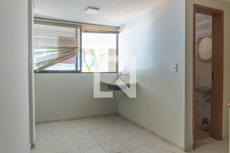 Cozinha de apartamento para alugar com 1 quarto, 23m² em Asa Norte, Brasília