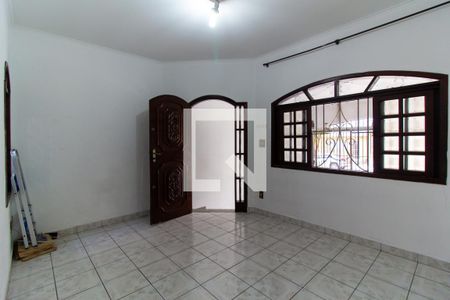 Sala de casa para alugar com 2 quartos, 71m² em Vila Bertioga, São Paulo