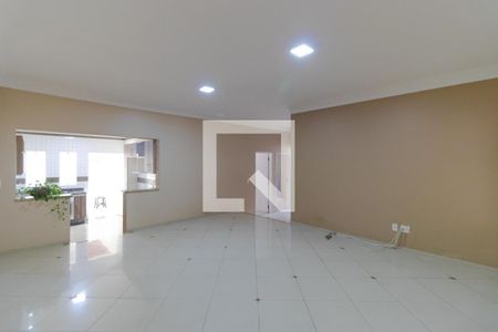 Casa à venda com 160m², 3 quartos e 4 vagasSalas