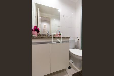 Apartamento à venda com 77m², 3 quartos e 2 vagas Apartamento à venda com 77m², 3 quartos e 2 vagasBanheiro Social