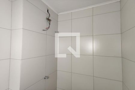 Banheiro de kitnet/studio à venda com 1 quarto, 37m² em Scharlau, São Leopoldo