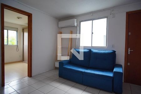 Sala  de apartamento para alugar com 2 quartos, 43m² em Rubem Berta, Porto Alegre