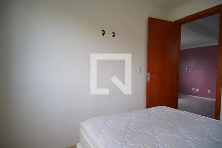 Quarto 1  de apartamento para alugar com 2 quartos, 43m² em Rubem Berta, Porto Alegre