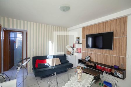 Sala de apartamento para alugar com 2 quartos, 70m² em Itatiaia, Belo Horizonte