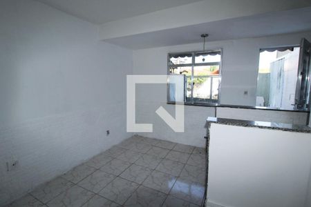 Sala de casa para alugar com 2 quartos, 80m² em Bar Cavalheiros, Duque de Caxias