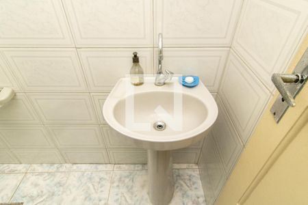 Apartamento à venda com 43m², 1 quarto e sem vaga Apartamento à venda com 43m², 1 quarto e sem vagaDetalhe do Banheiro