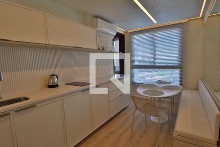 Sala/Cozinha de apartamento para alugar com 1 quarto, 42m² em Cerqueira César, São Paulo