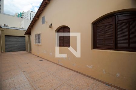 Quintal de casa à venda com 3 quartos, 167m² em Cambuí, Campinas