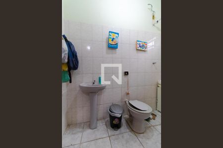 Banheiro 02 de casa à venda com 3 quartos, 167m² em Cambuí, Campinas