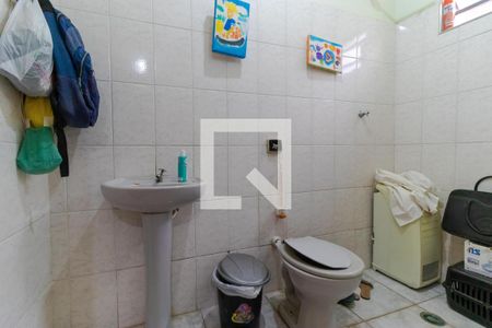 Banheiro 02 de casa à venda com 3 quartos, 167m² em Cambuí, Campinas