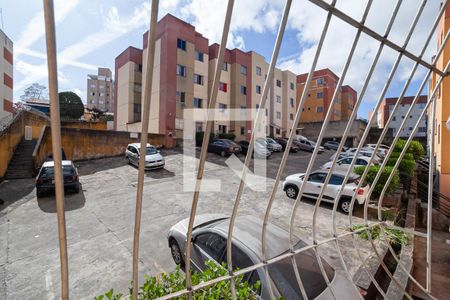 Vista do quarto 1 de apartamento para alugar com 2 quartos, 44m² em Heliópolis, Belo Horizonte