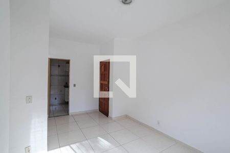 Sala  de apartamento para alugar com 2 quartos, 44m² em Heliópolis, Belo Horizonte