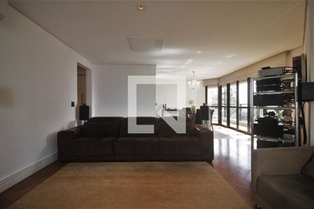 Apartamento à venda com 200m², 4 quartos e 4 vagasSala