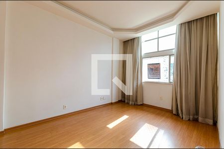 Apartamento à venda com 97m², 2 quartos e 1 vagaSala